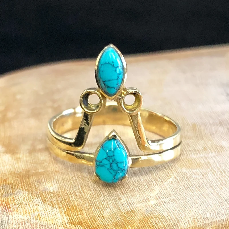 women classic solitaire rings -<span>RBR-066<span>: </span></span>Turquoise Pyramid Ring - Brass