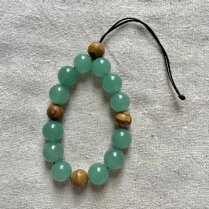 women oval bracelets -Komboloi Worry Bead Bracelet - Green Aventurine