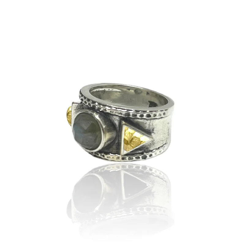 women vintage wedding bands -VINTAGE SILVER BAND LABRADORITE & COIN TRE RING