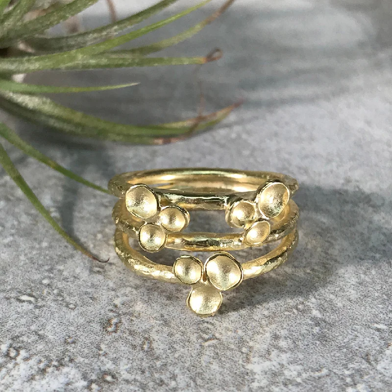 women vintage wedding bands -Triple Petite TriPod Ring